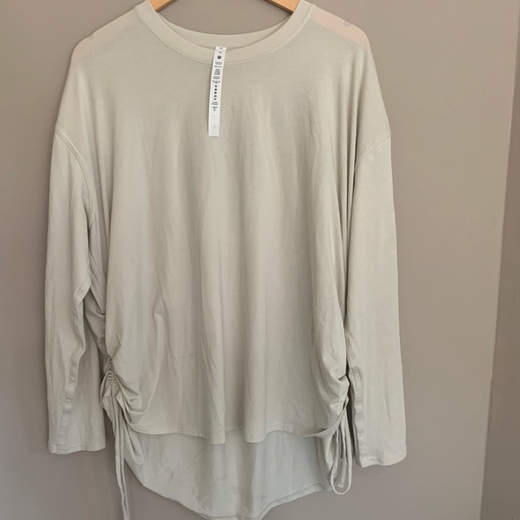 Lululemon top with side ties - Picture 1 of 6